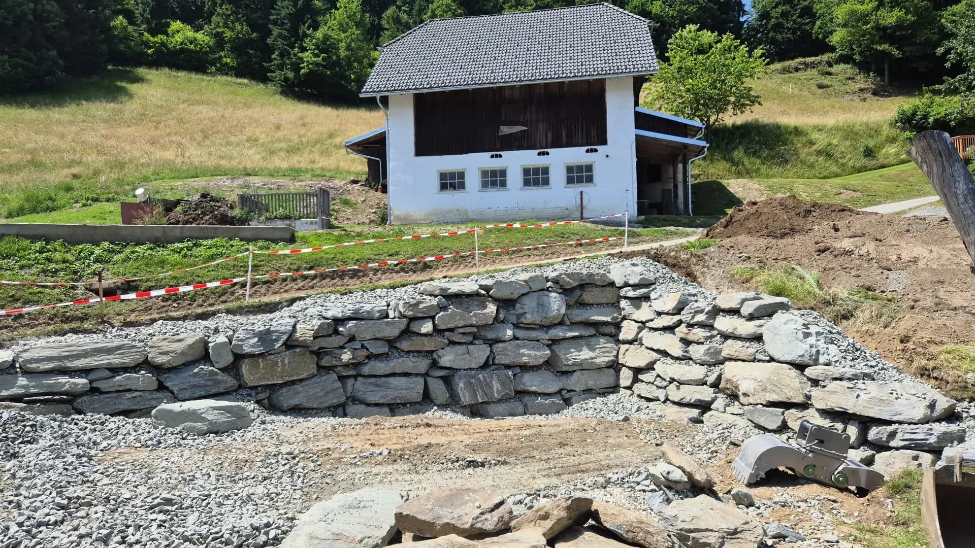 Steinwand - Himmelberg